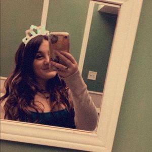 Meet your Posher, Alison